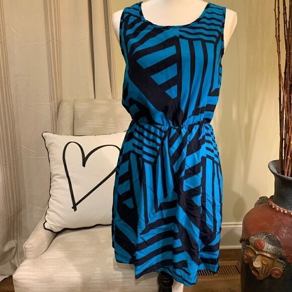 Dina be 100% silk dress 💙 - Picture 1 of 6